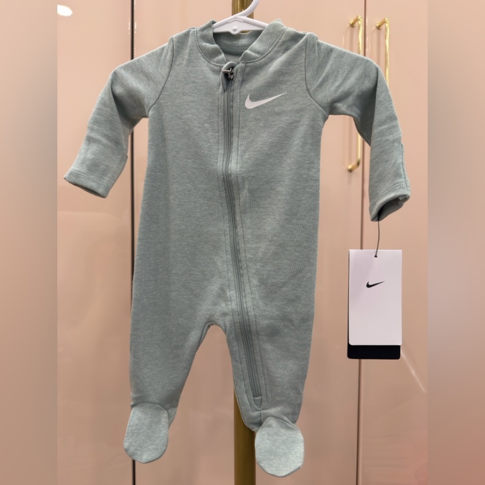 Baby Nike Footed Onesie in Light Green Newborn | NWT